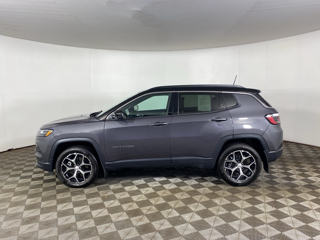 2024 Jeep Compass Limited photo 8
