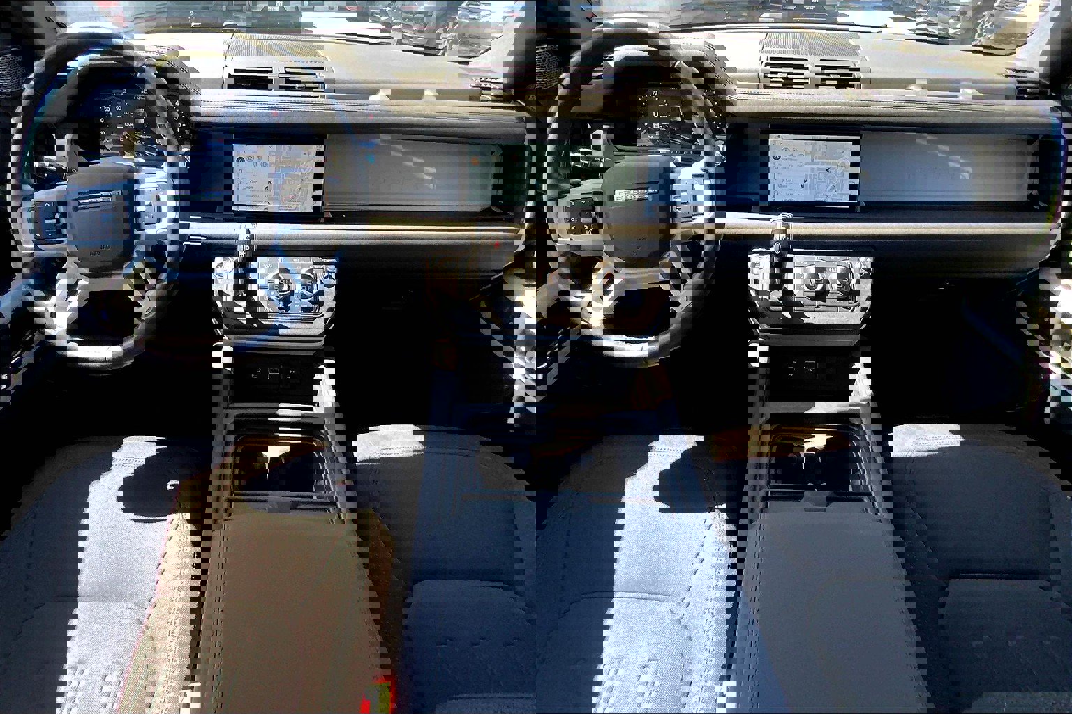 2021 Land Rover Defender 110 photo 13