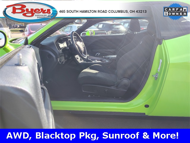 2023 Dodge Challenger GT photo 2