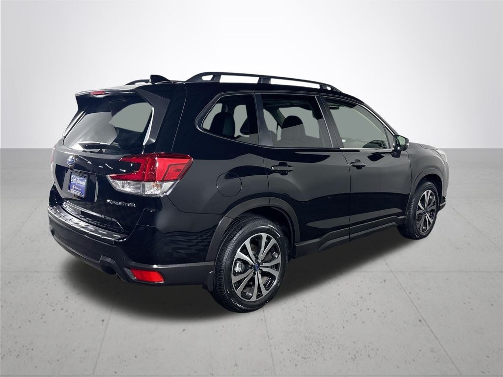 2024 Subaru Forester Limited photo 3