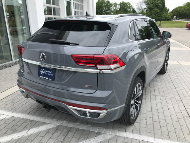 2022 Volkswagen Atlas Cross Sport V6 SEL Premium R-Line photo 8