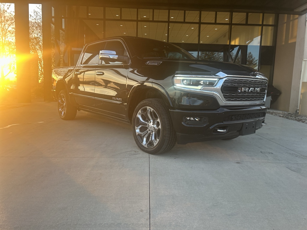 2022 RAM 1500 Limited's photo