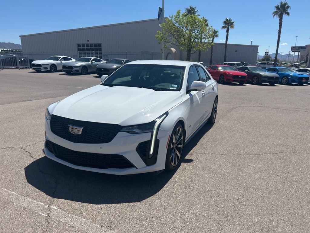 2023 Cadillac CT4 photo 2