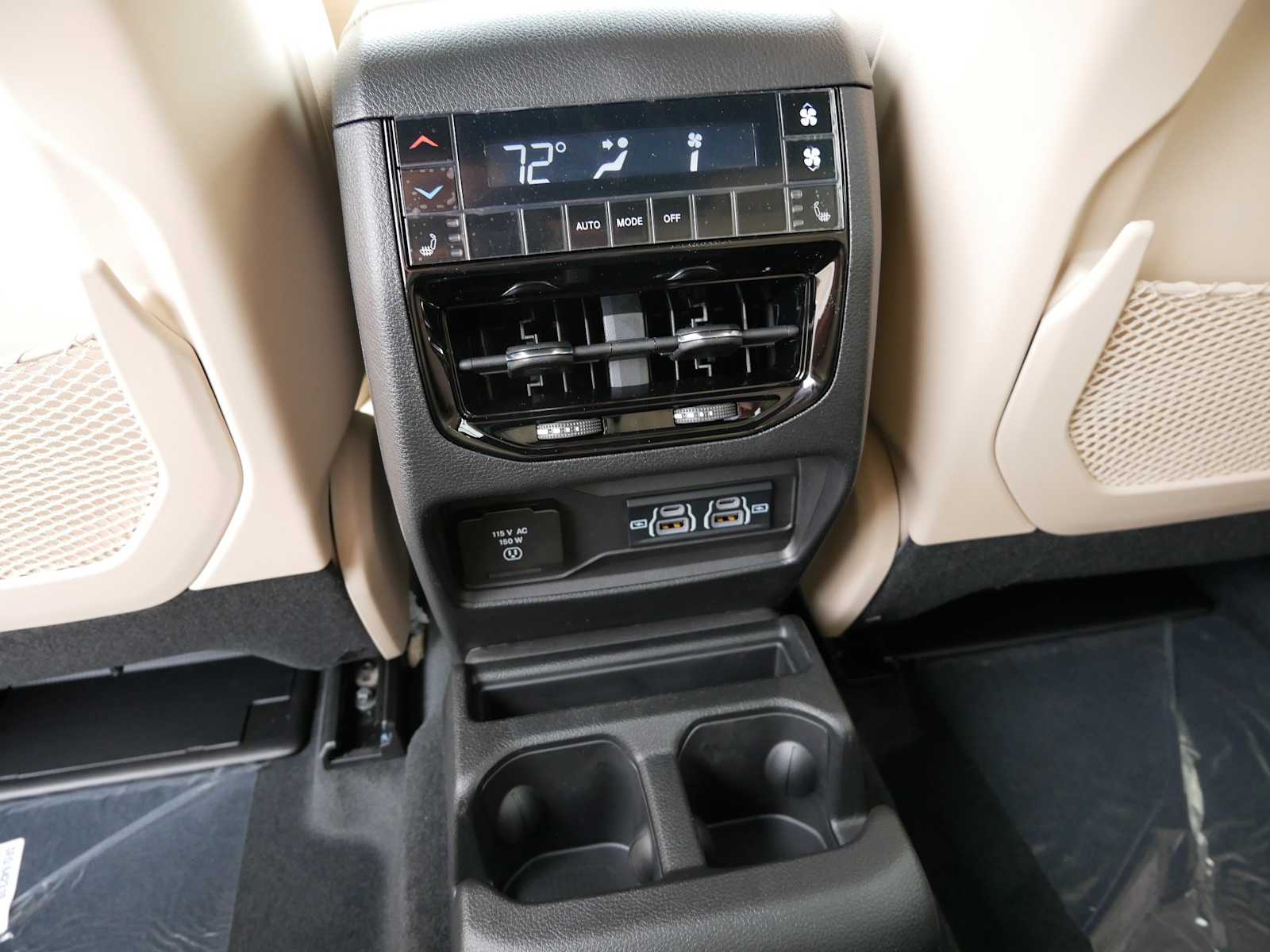 2025 Jeep Grand Cherokee Limited photo 11