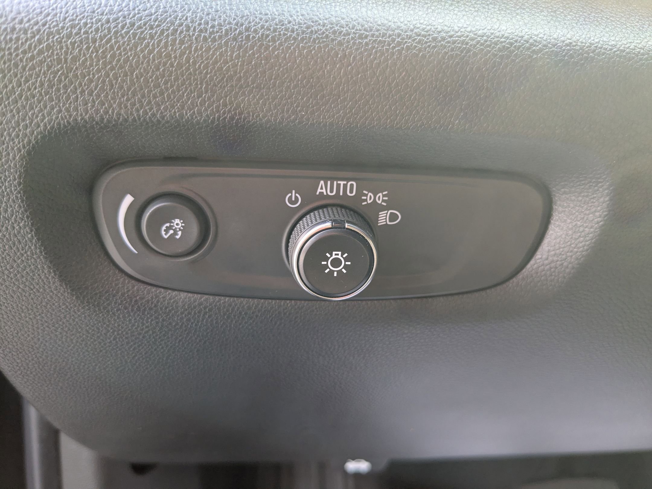 2023 Chevrolet Traverse Premier photo 12