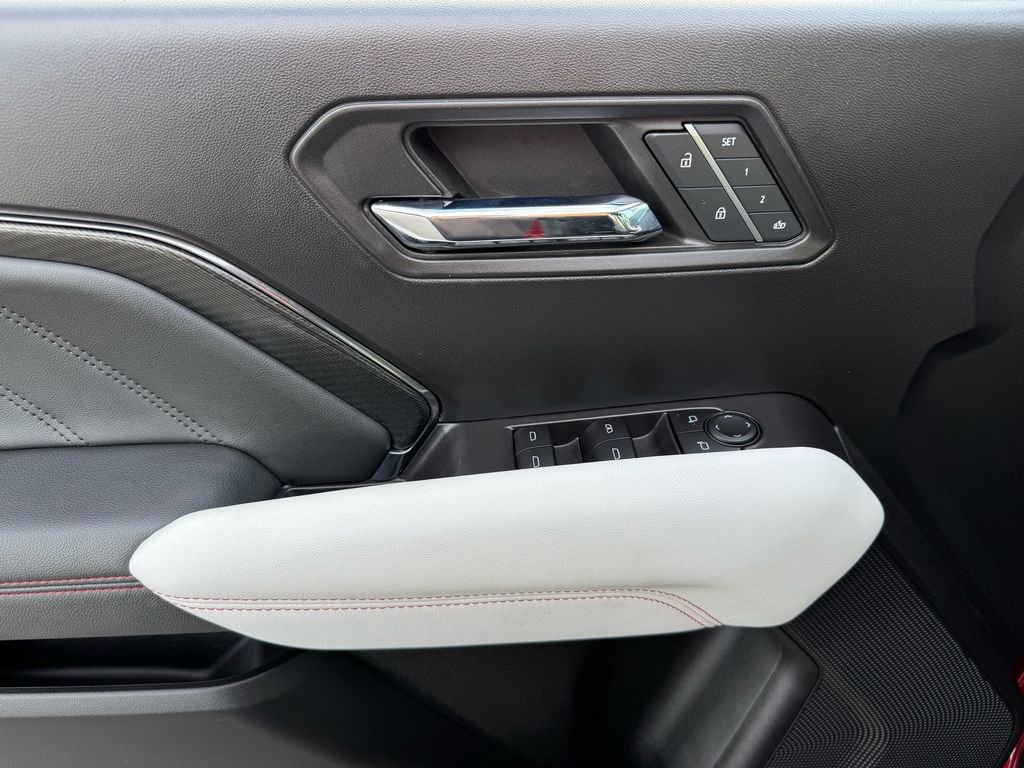 2023 Gmc Canyon AT4X photo 11