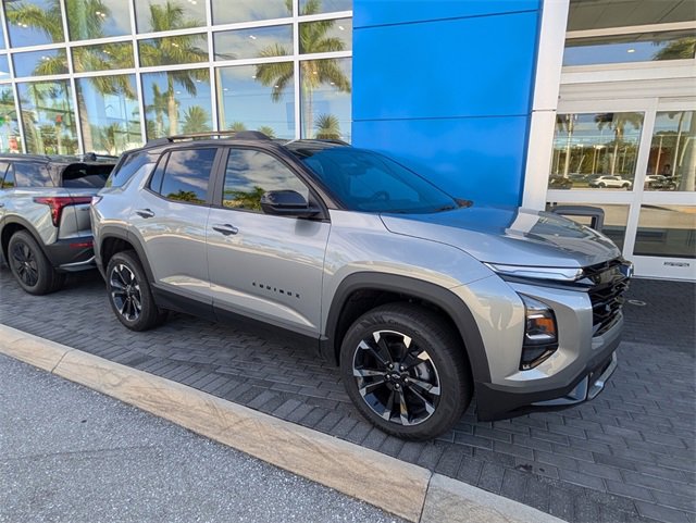 2026 Chevrolet Equinox RS photo 2