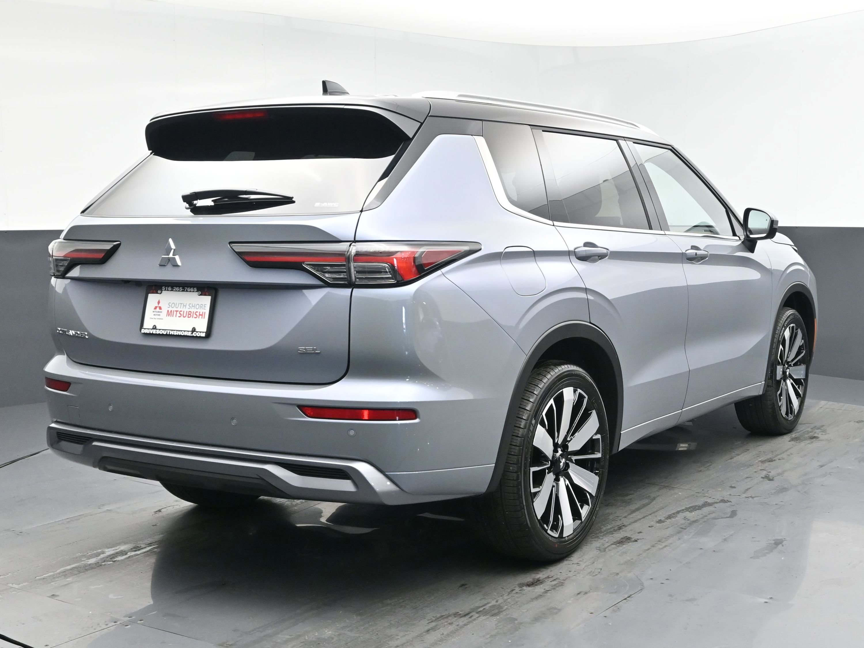 2025 Mitsubishi Outlander SEL photo 22