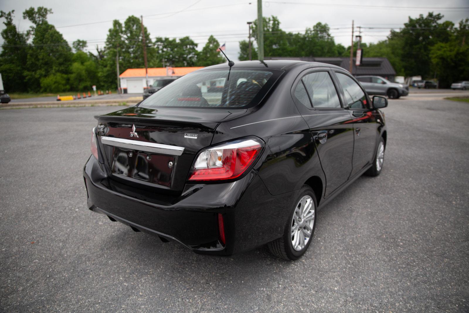 2024 Mitsubishi Mirage G4 LE photo 3