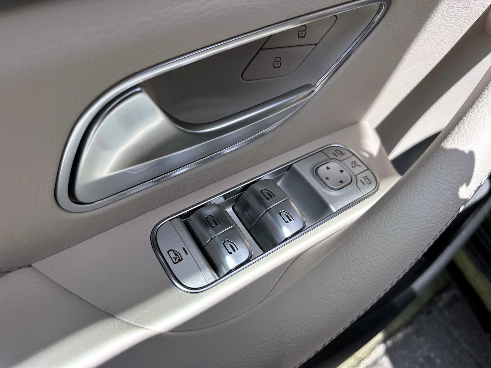 2026 Mercedes Benz GLE 450 4MATIC photo 18