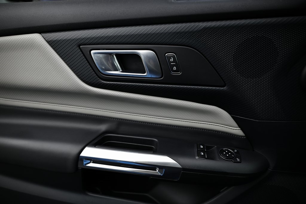 2024 Ford Mustang GT Premium photo 19