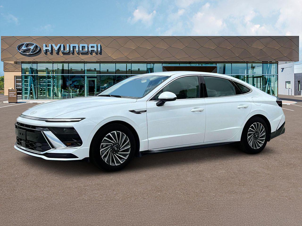 2025 Hyundai Sonata Hybrid SEL photo 2