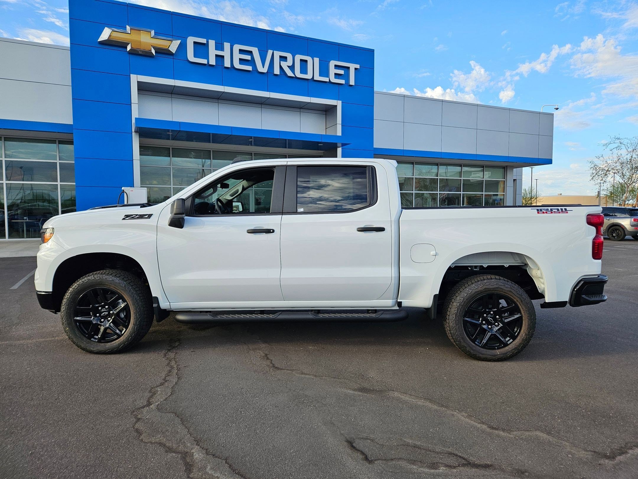 2026 Chevrolet Silverado Trail Boss Custom photo 2