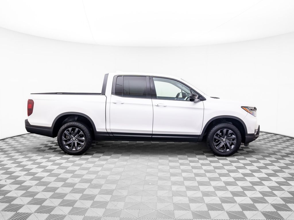 2023 Honda Ridgeline Sport photo 6