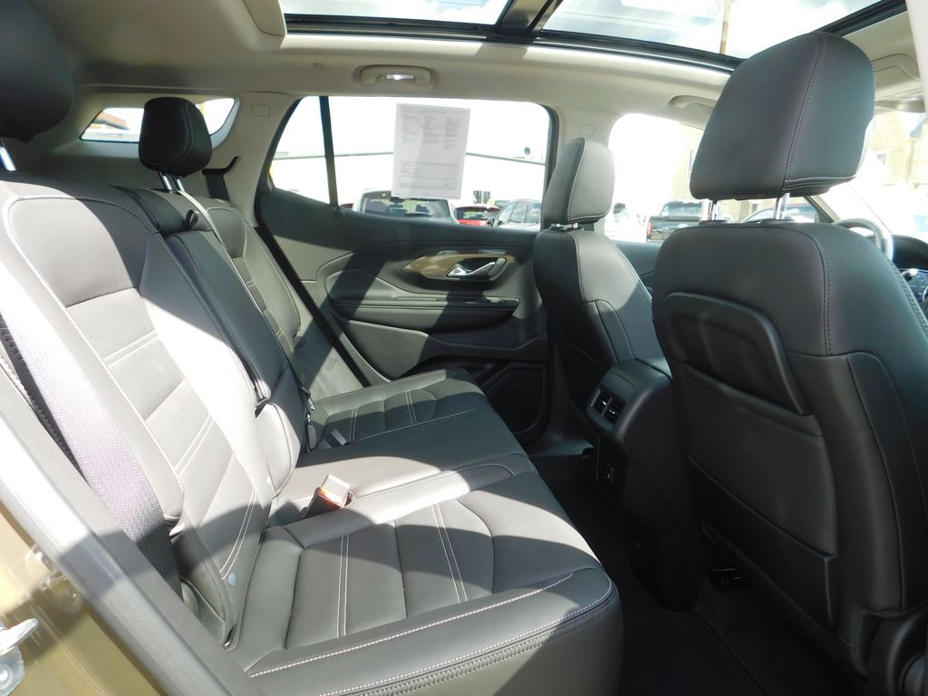 2024 Gmc Terrain Denali photo 13