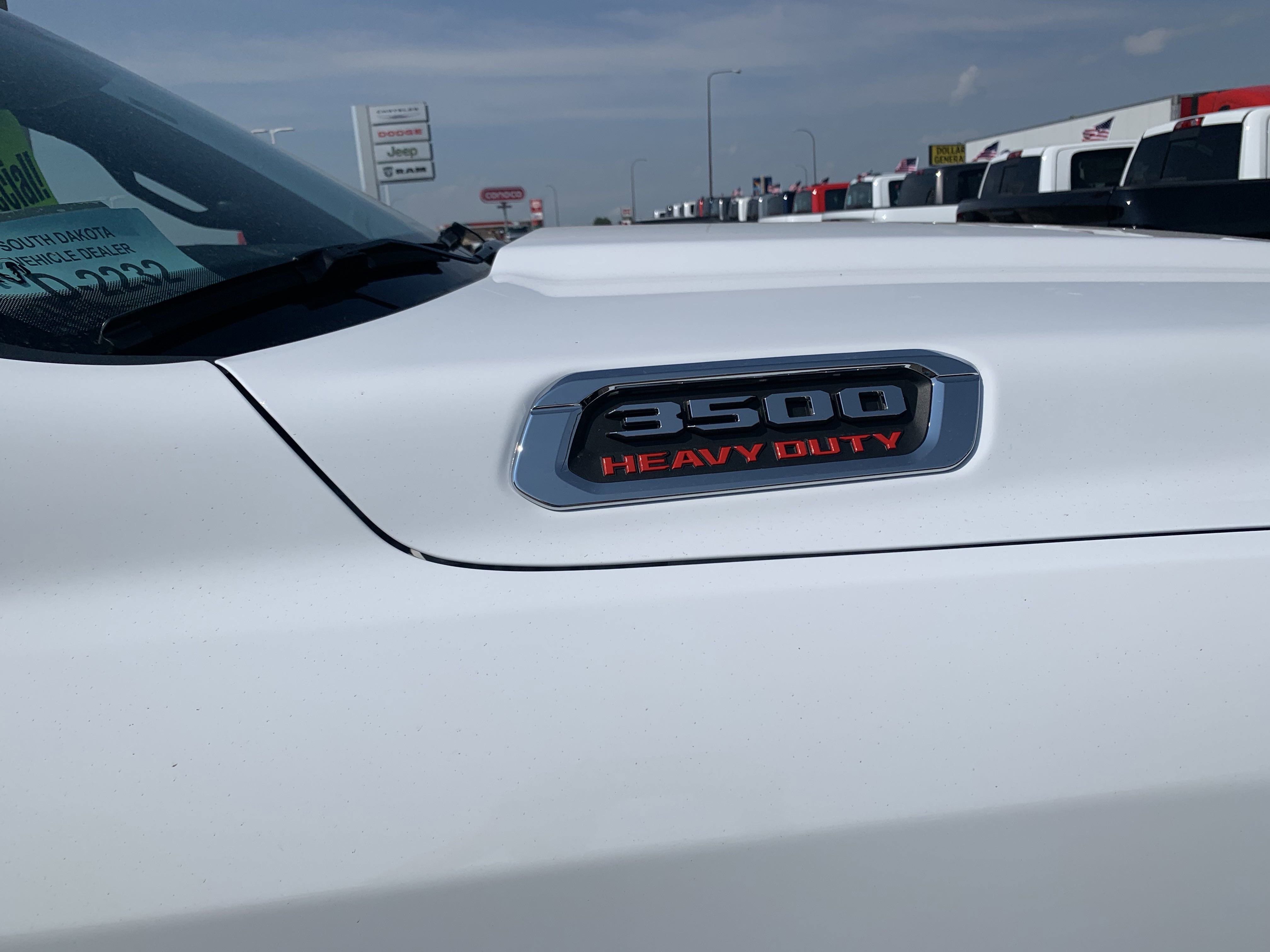 2025 Ram 3500 Big Horn photo 3