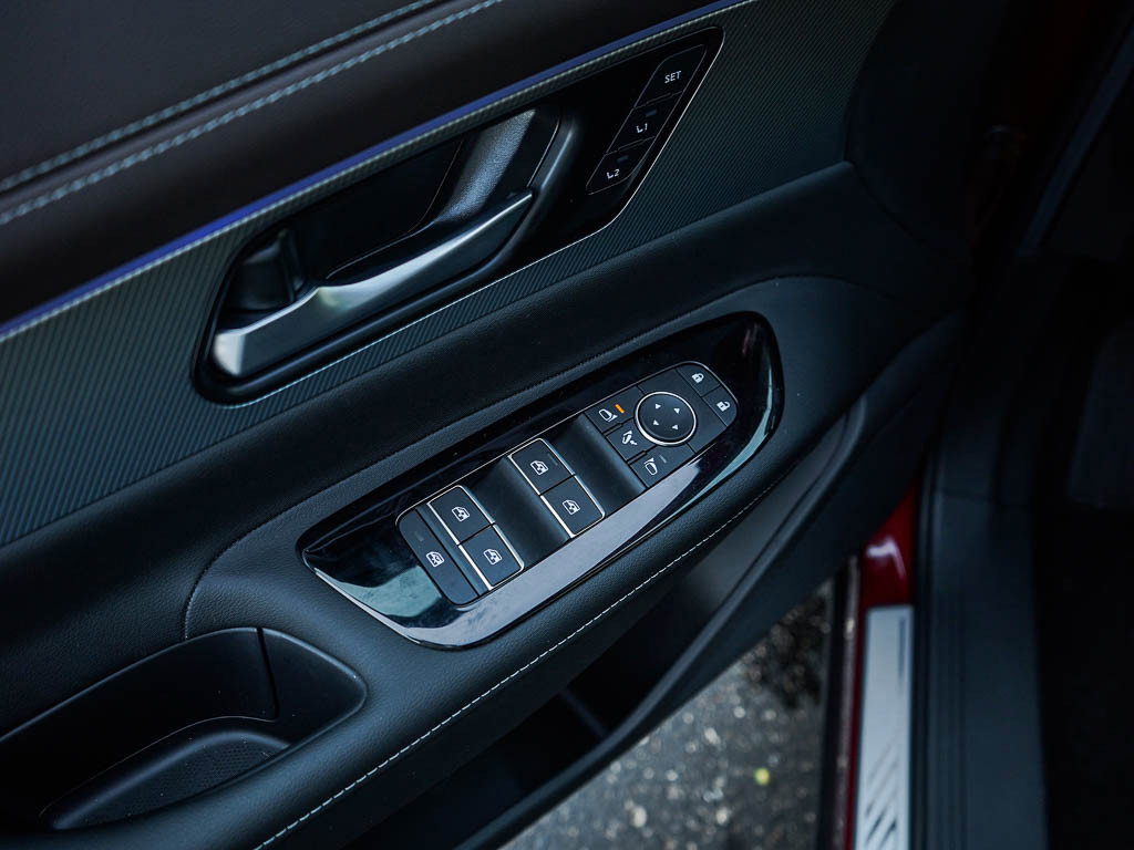 2025 Nissan Murano Platinum photo 18