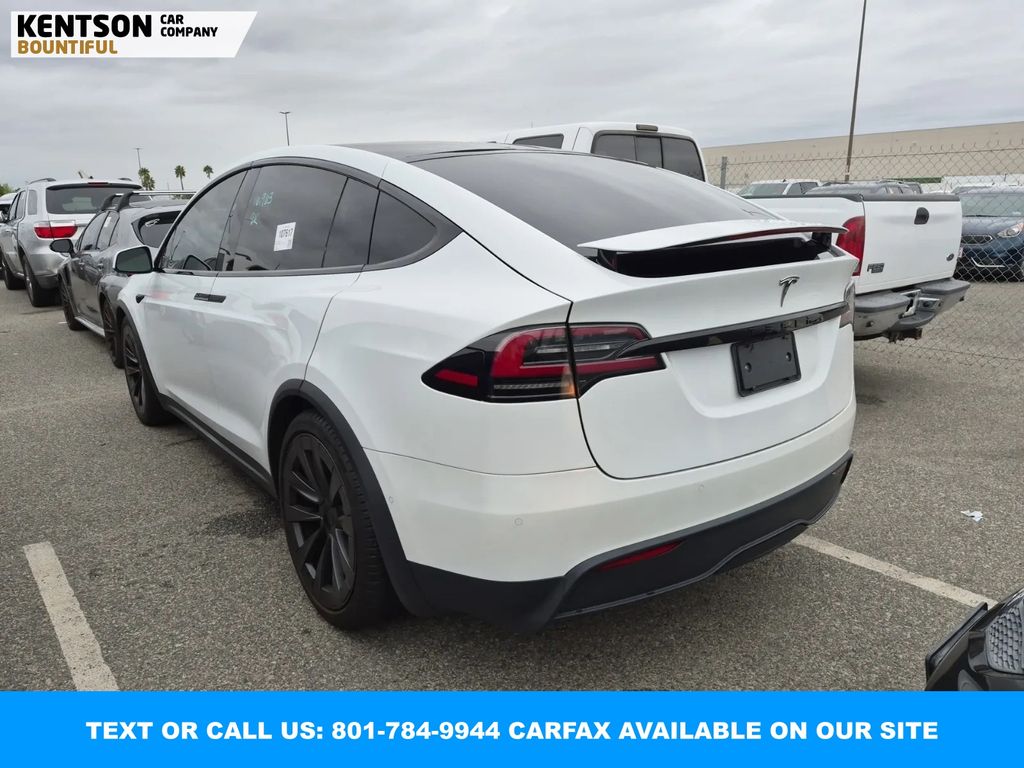 2023 Tesla Model X Long Range's photo