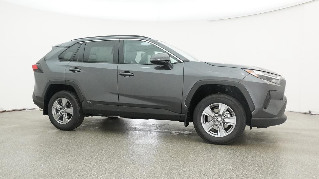 2025 Toyota RAV4 Hybrid XLE photo 28