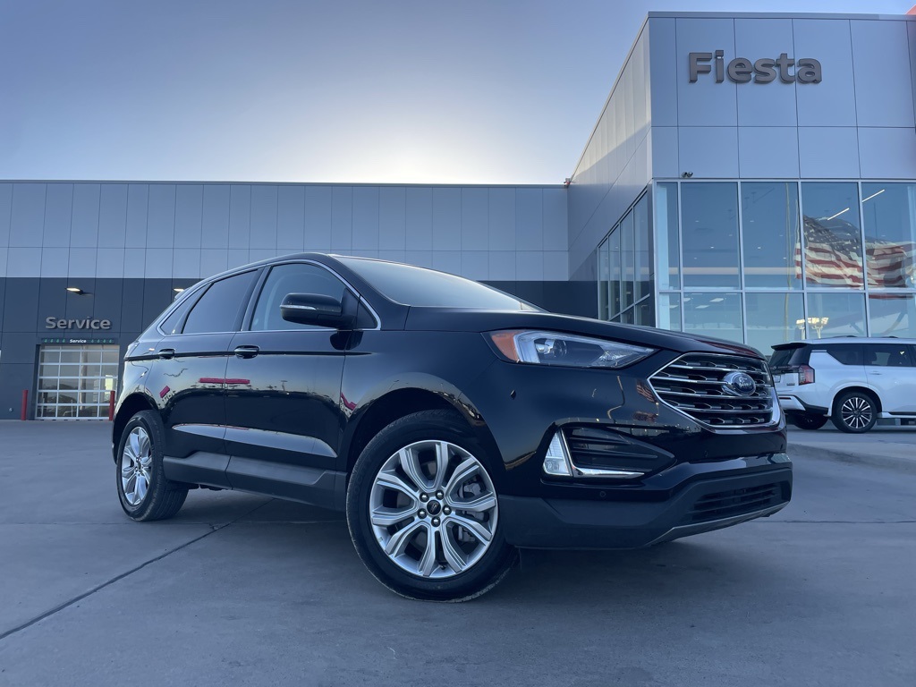 2024 Ford Edge Titanium's photo