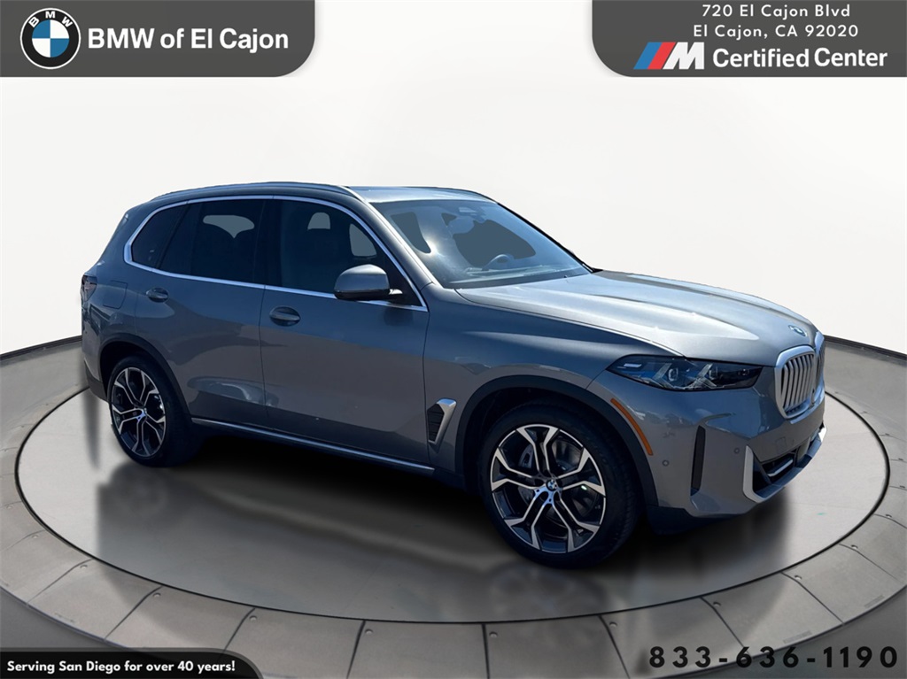 2026 BMW X5 50e's photo