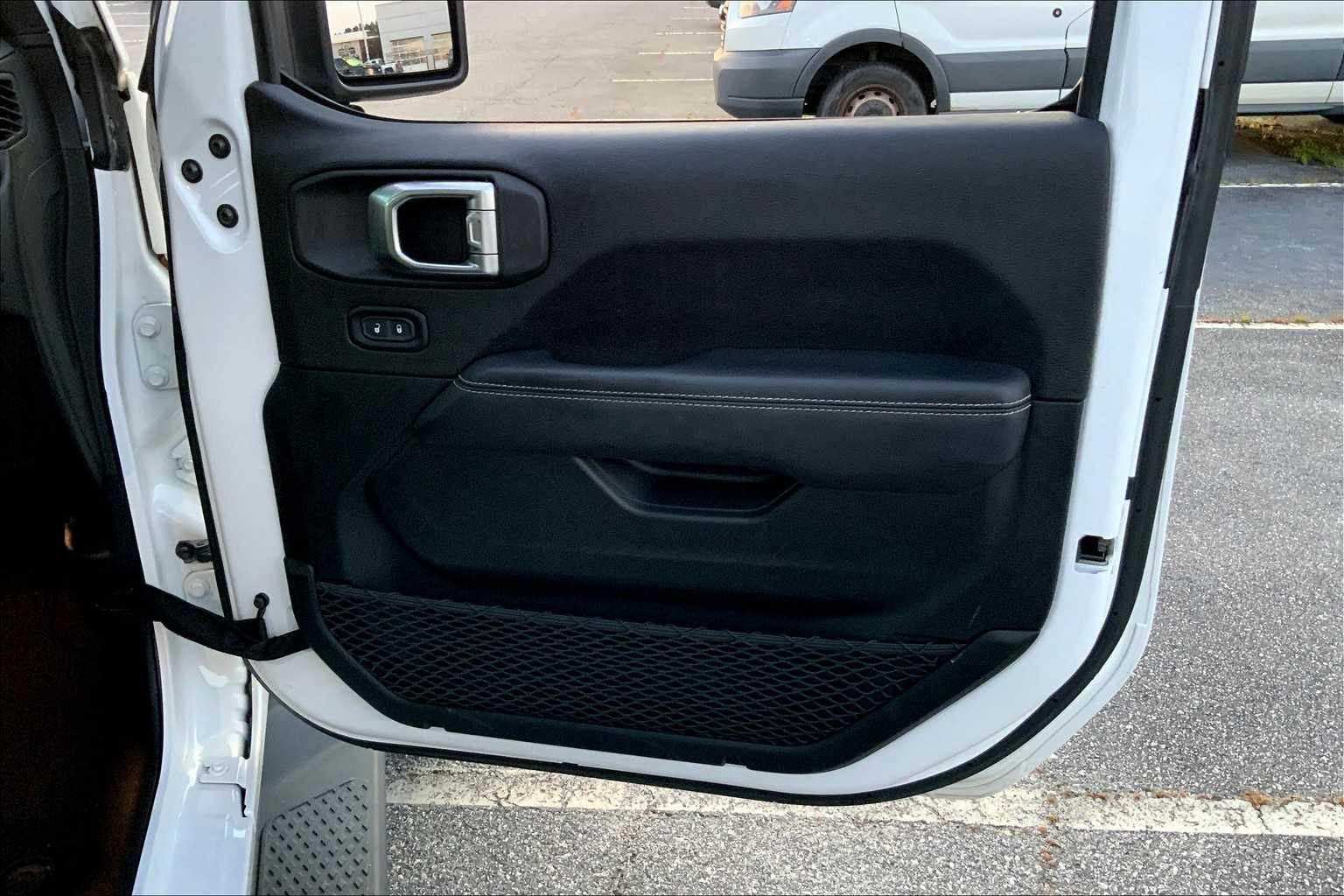 2020 Jeep Gladiator Overland photo 20