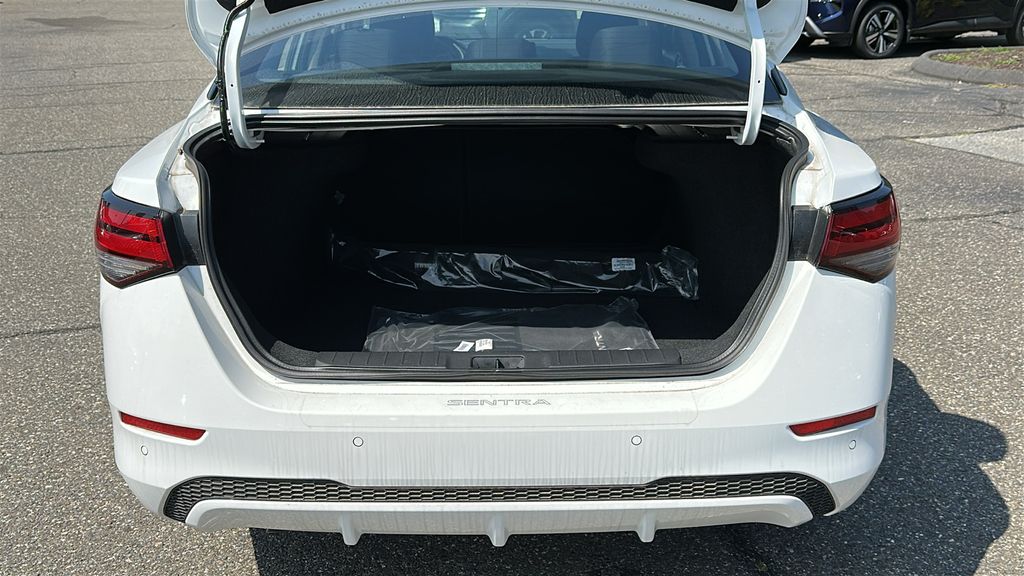 2025 Nissan Sentra S photo 24