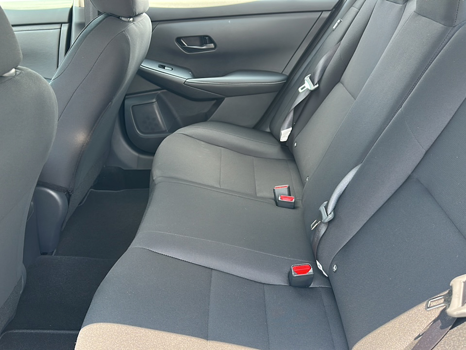 2025 Nissan Sentra S photo 6