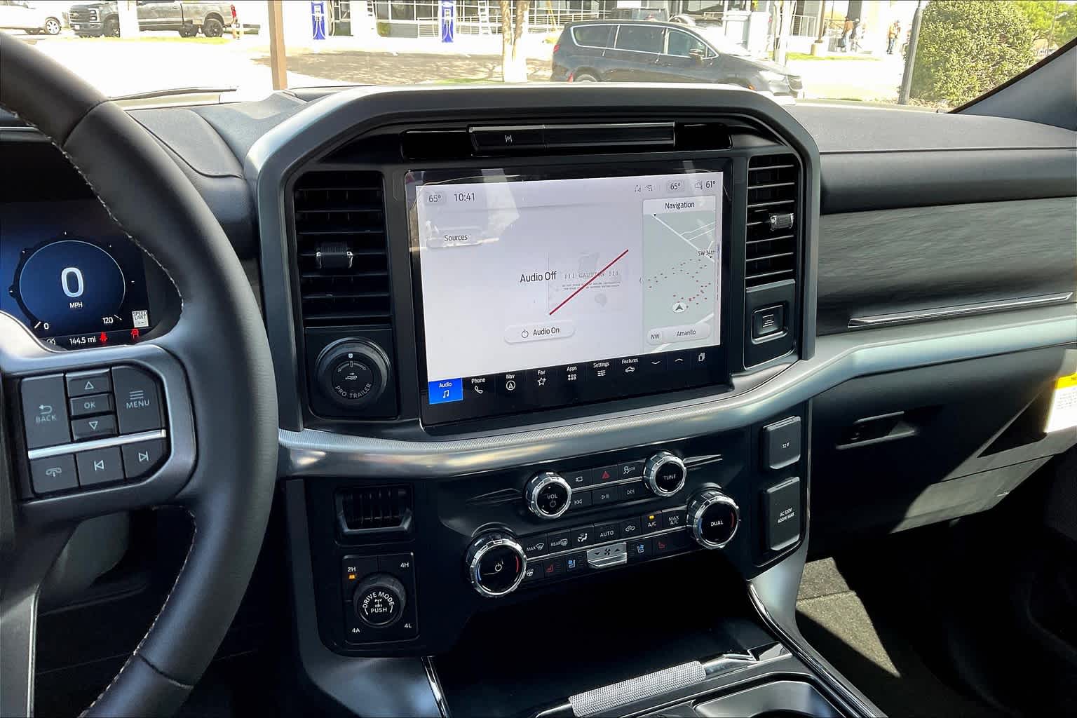 2025 Ford F-150 Lariat photo 6