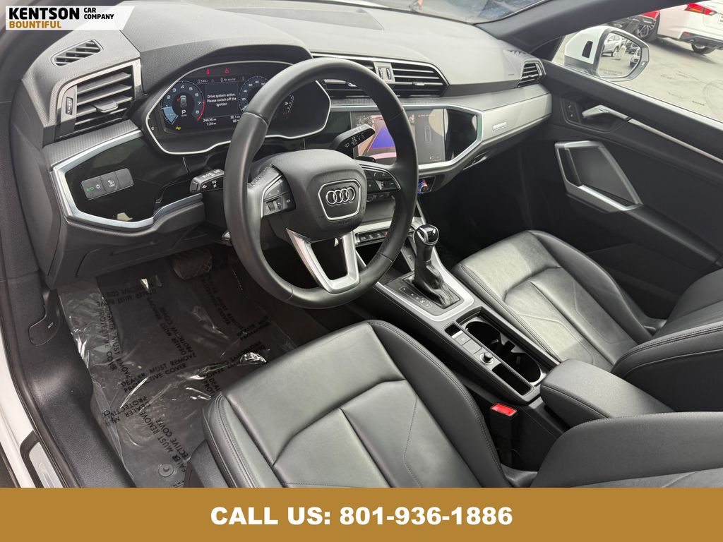 2025 Audi Q3 S line Premium photo 29