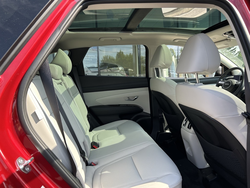 2025 Hyundai Tucson Hybrid Limited photo 31