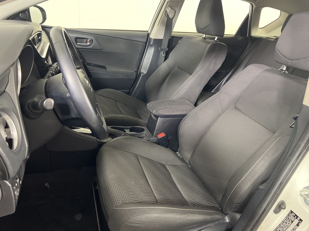 2018 Toyota Corolla iM Base photo 14