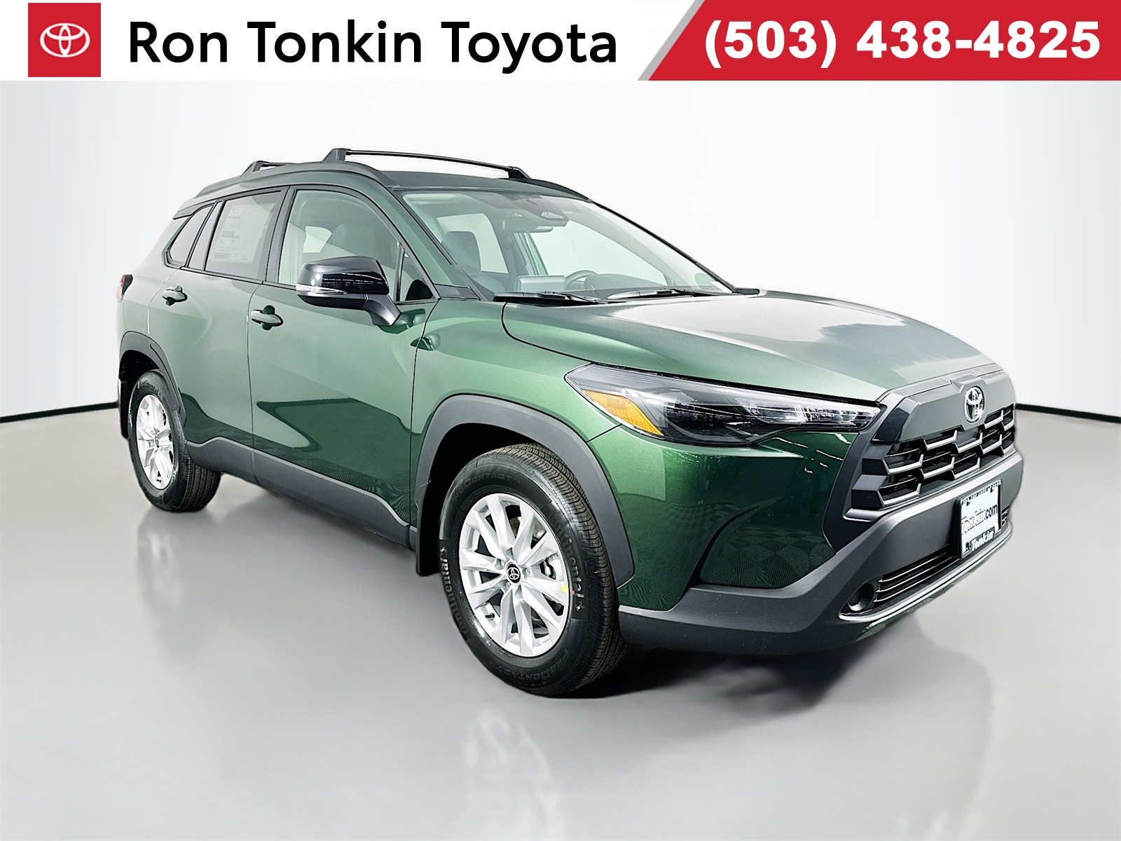 2026 Toyota Corolla Cross LE's photo