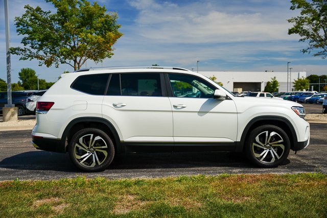 2023 Volkswagen Atlas SEL photo 40