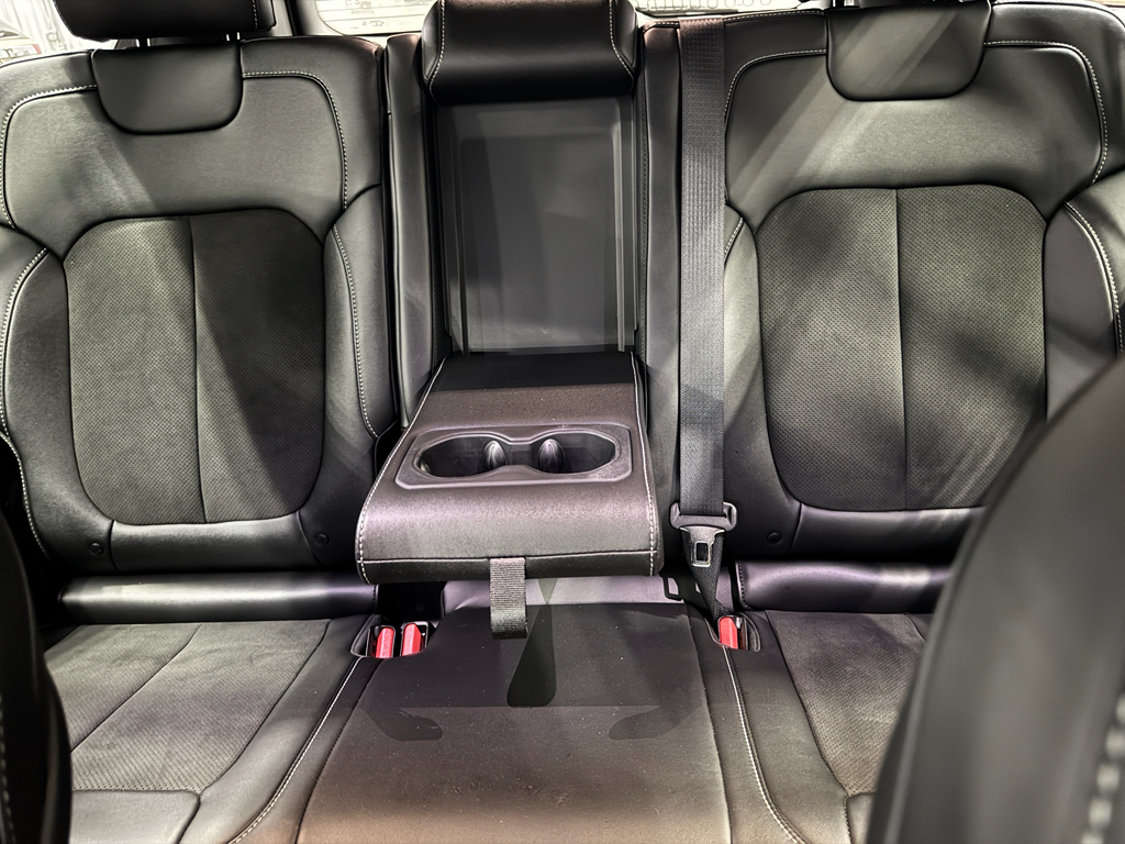 2023 Jeep Grand Cherokee Laredo Altitude photo 39