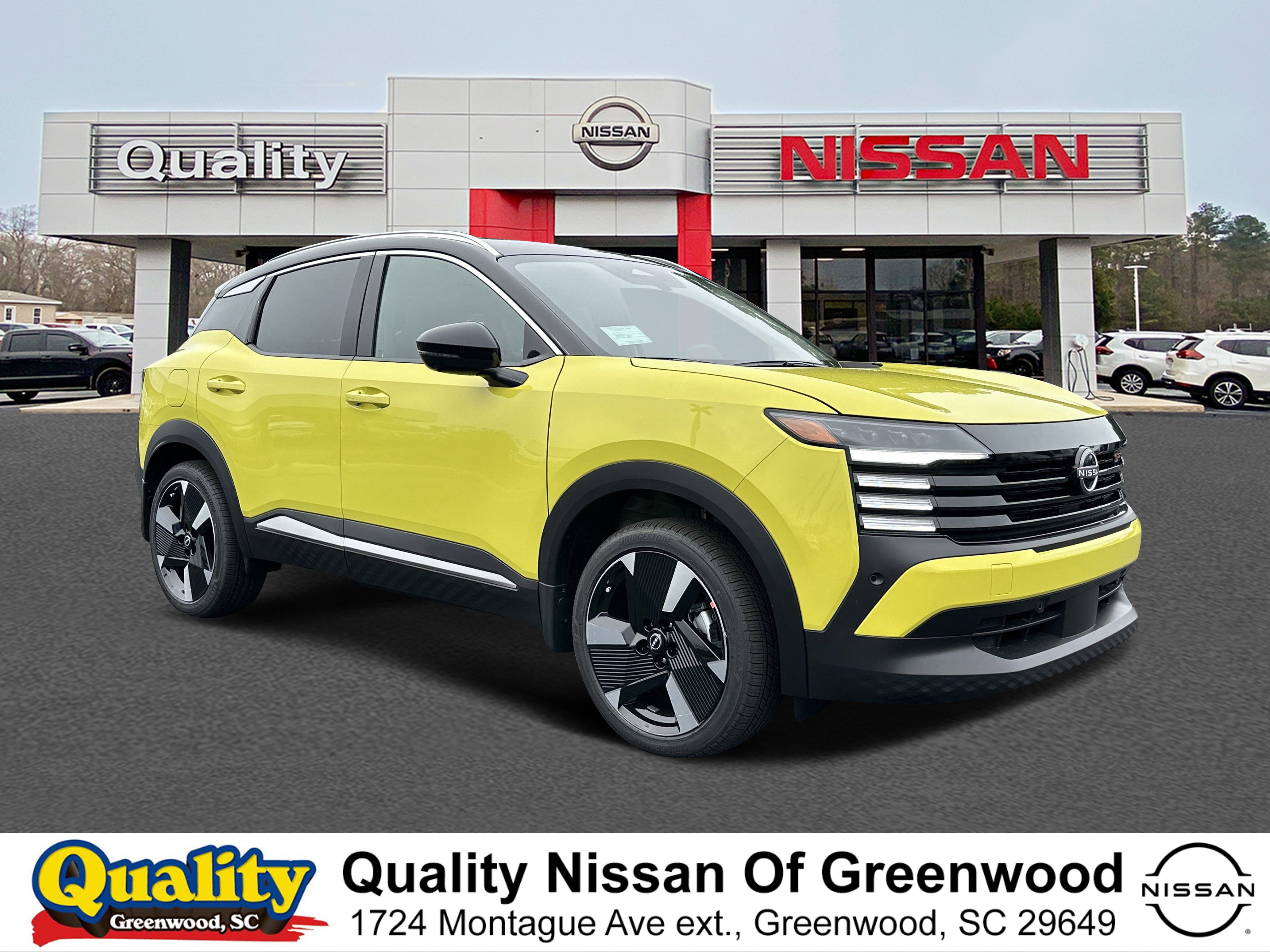 2025 Nissan Kicks SR AWD's photo