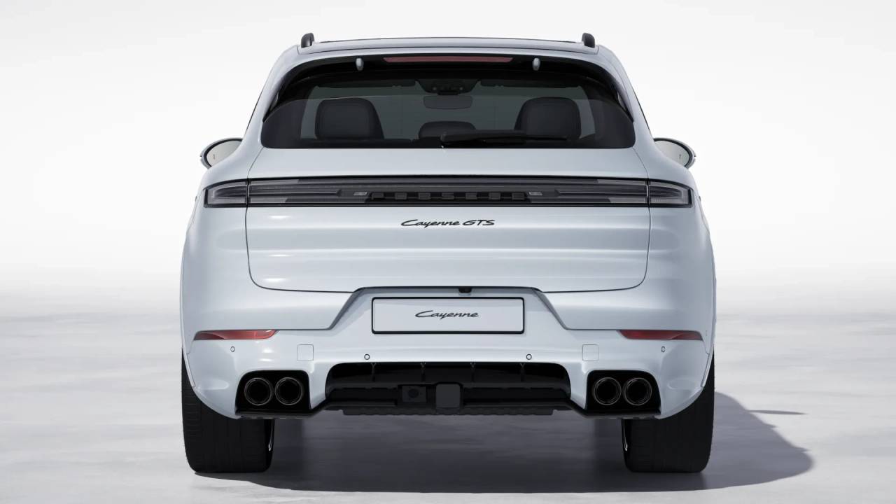 2026 Porsche Cayenne GTS photo 8