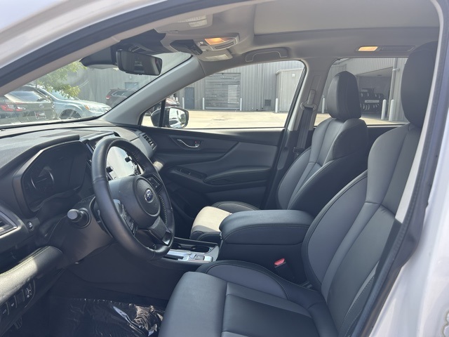 2024 Subaru Ascent Onyx Edition photo 3