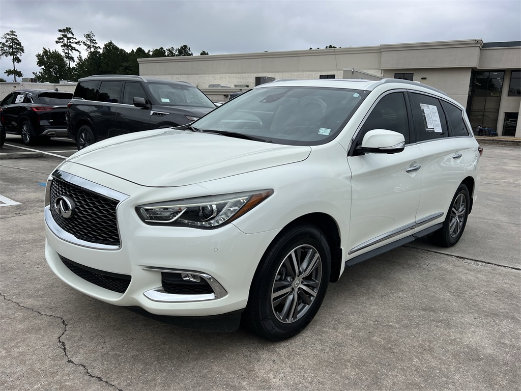 2020 Infiniti QX60 Luxe photo 3