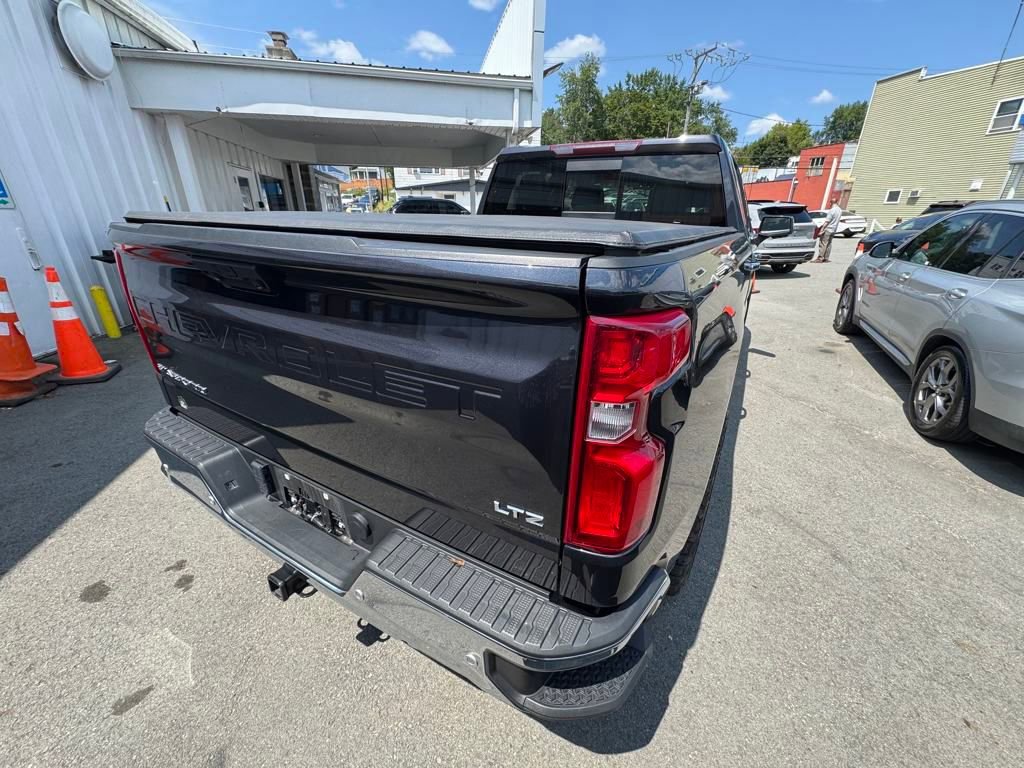 2023 Chevrolet Silverado 1500 LTZ photo 5