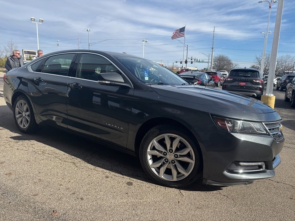 2018 Chevrolet Impala 1LT photo 3
