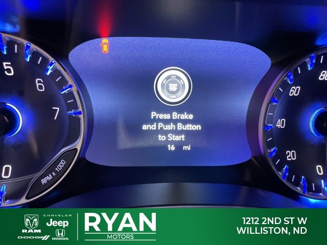 2026 Chrysler Pacifica photo 2