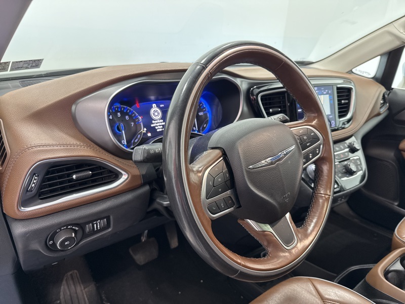 2019 Chrysler Pacifica Limited photo 22