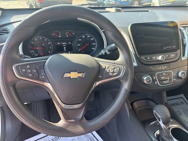 2023 Chevrolet Malibu LS photo 12