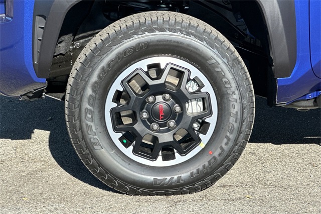 2025 Toyota Tacoma TRD Off-Road 4x4 Double Cab photo 31