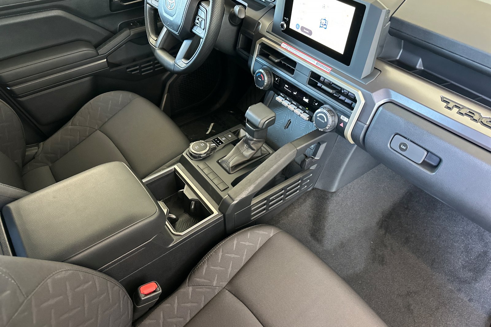 2025 Toyota Tacoma SR5 photo 12