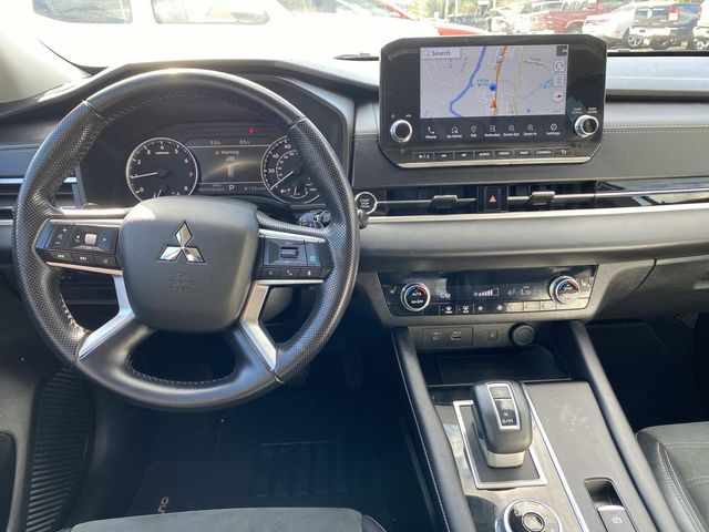 2022 Mitsubishi Outlander Black Edition LE SEL GT photo 11