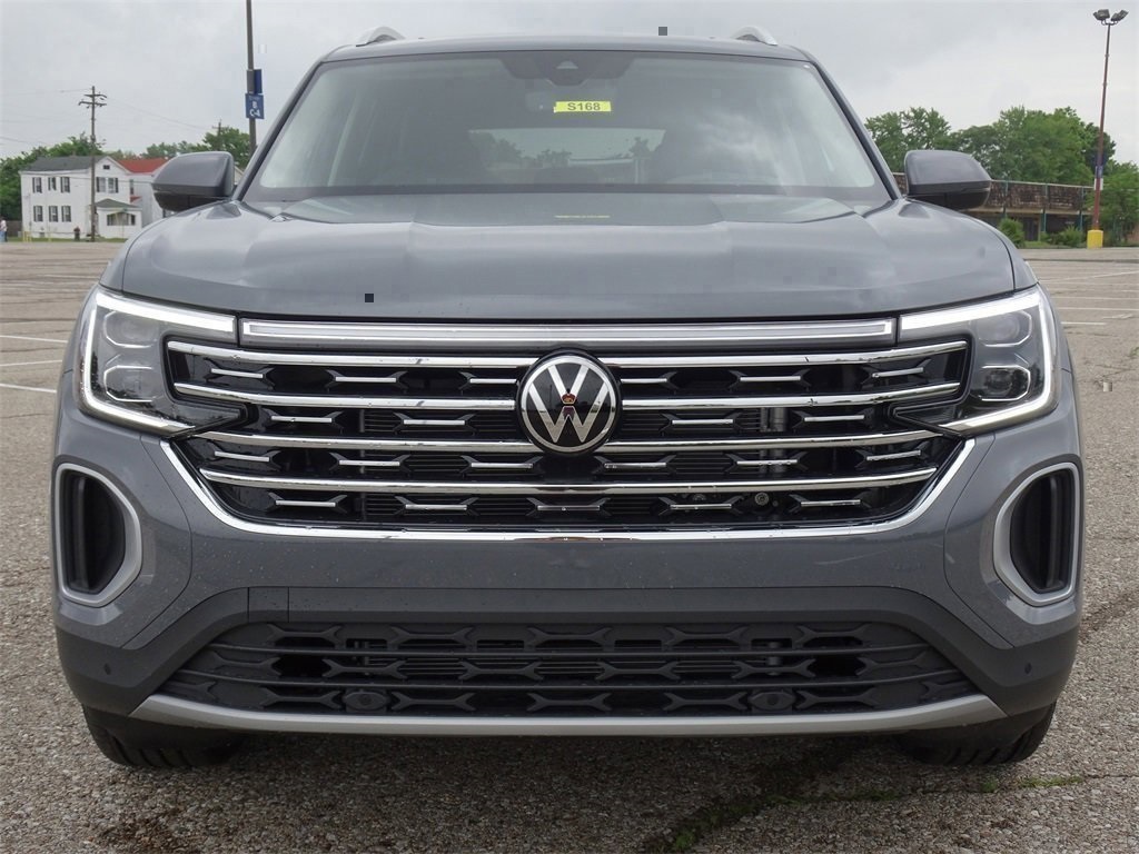2025 Volkswagen Atlas SEL photo 7