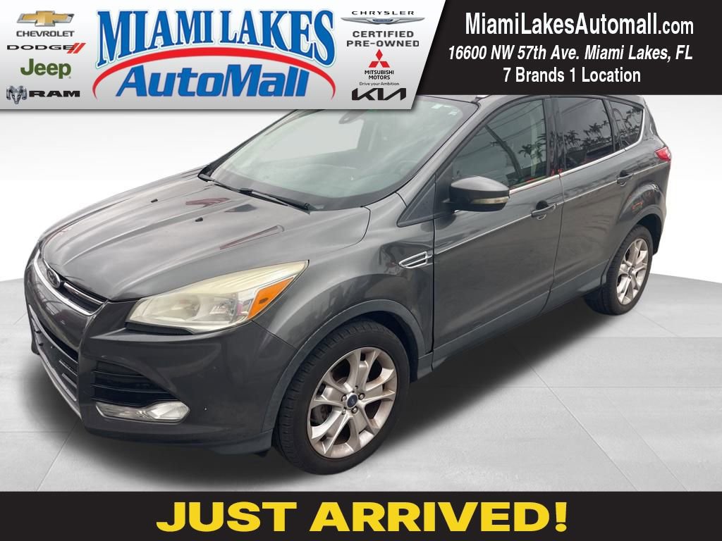 2016 Ford Escape Titanium's photo