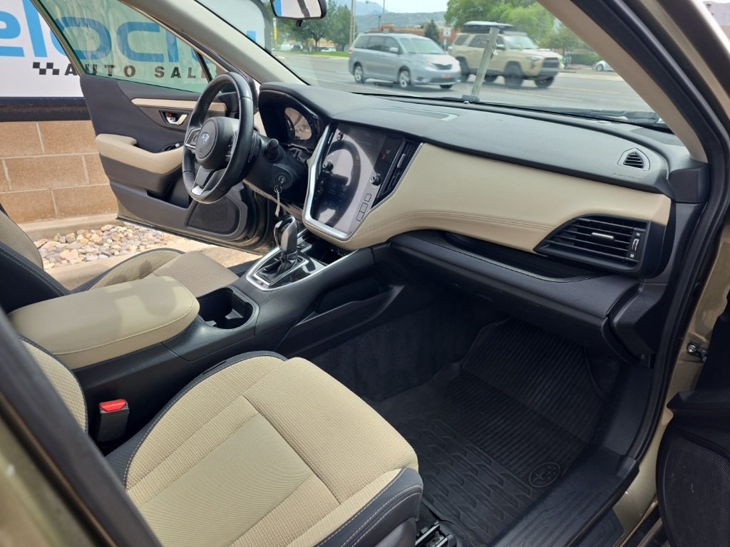 2022 Subaru Outback Premium photo 18